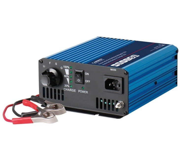 Cargador de Baterías AUTOMÁTICO CARBEST 20A